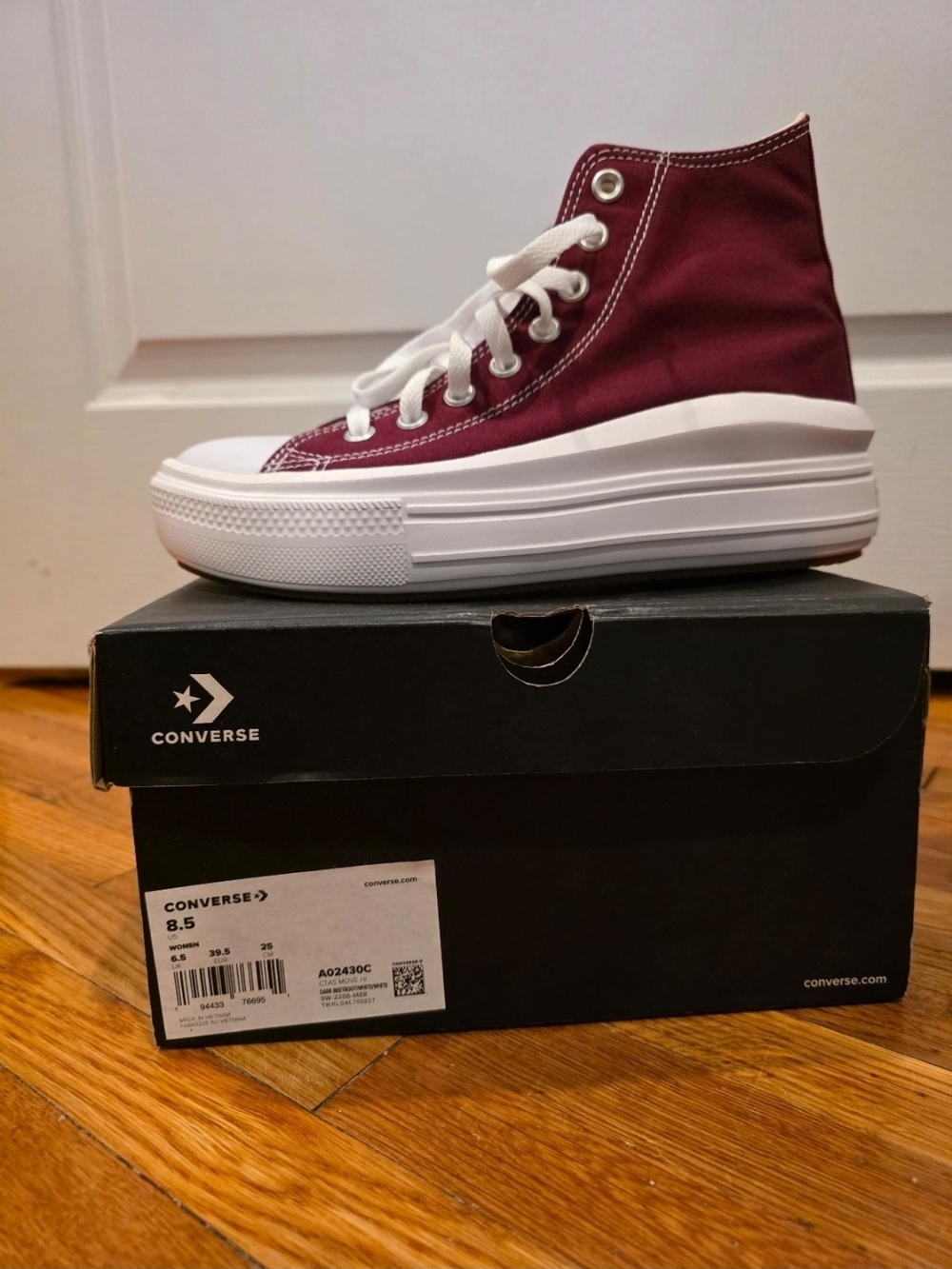 Converse CTAS Move Hi Platform Burgundy Women’s 8.5 NEW - Picture 2 of 5